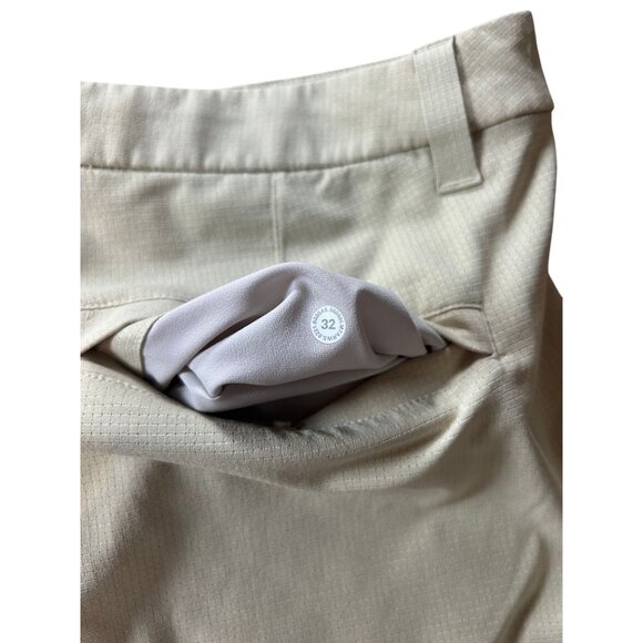 Lululemon Commission Classic-Fit Short 7" *Ventlight Men's Size 32 in EUC! - Picture 2 of 3